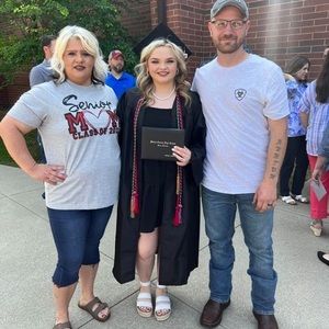 Meet your Posher, Angela